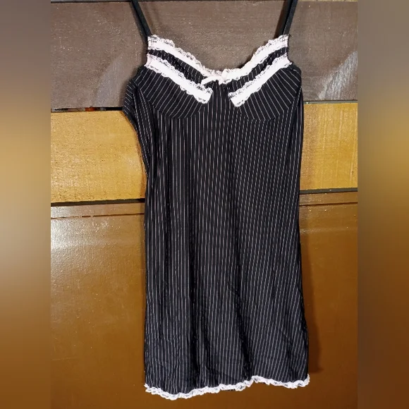 Jolie Intimates Sexy small Black Pink Pinstripe With Pink Accents Lingerie - Picture 4 of 7